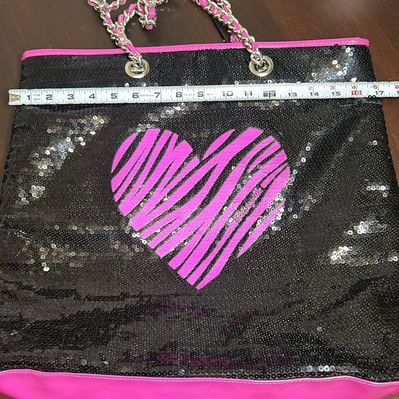 Betsey Johnson Betseyville Black Sequins Animal Print Heart Chain Strap Tote Bag - Picture 16 of 17